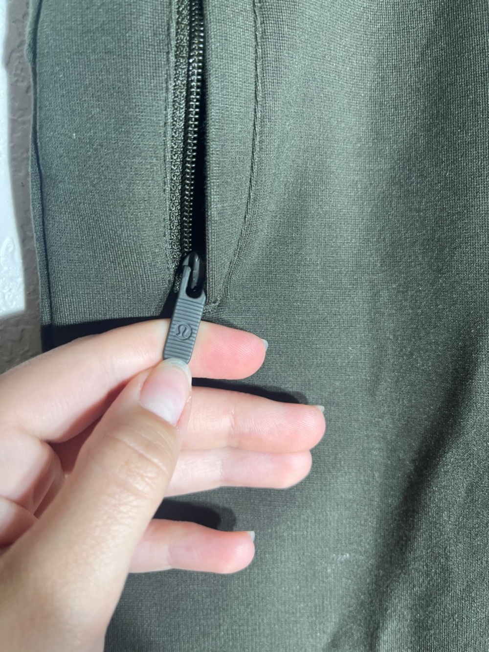 lululemon athletica women’s Olive Dress Trousers - Picture 2 of 6